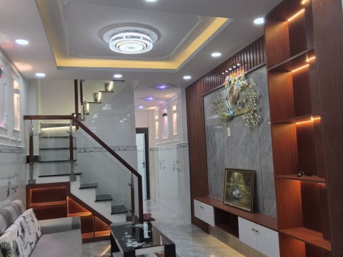 Nhà 43k Bến Bình Đông 